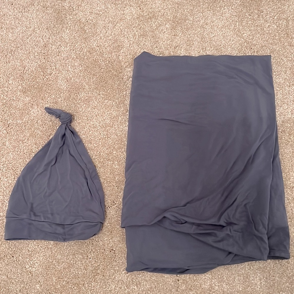 DUSTY BLUE CADEN LANE SWADDLE AND KNOT HAT